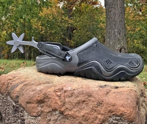 fashion faux pas, weird fashion, style mistakes, wardrobe fails, clothing blunders, street style humor, celebrity fashion fails, outfit mishaps, fashion disasters, style bloopers, wardrobe mishaps