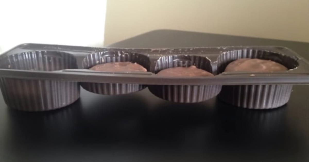 Collection of misleading packaging images and shrinkflation meme examples including deceptive pizza boxes and empty jars