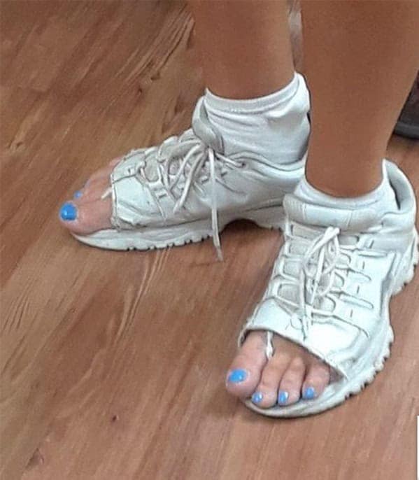 people of walmart, fashion faux pas, Walmart memes, fashion fails, funny photos, viral Walmart pics, awkward outfits, weird fashion, public fashion fails, cringe photos, Walmart customers, hilarious pictures, odd style, funny retail moments, bizarre shoppers, people watching